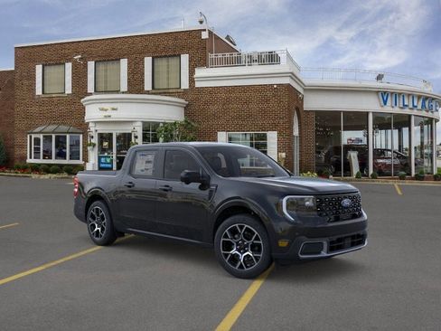 New 2025 Ford Maverick Lariat w/ 4K Tow Package image 24