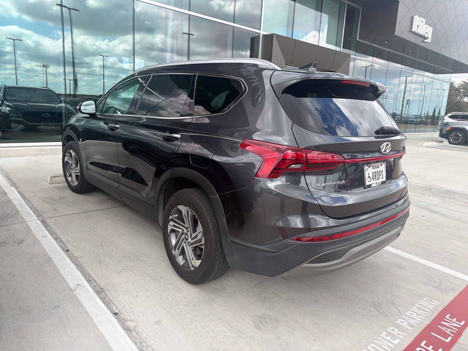 Used 2023 Hyundai Santa Fe SEL w/ Cargo Package FWD image 7