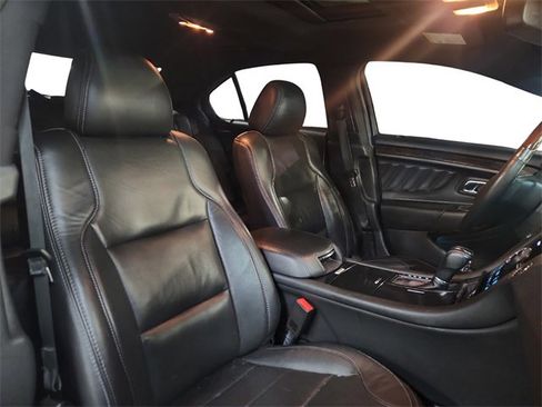 Used 2018 Ford Taurus Limited image 22