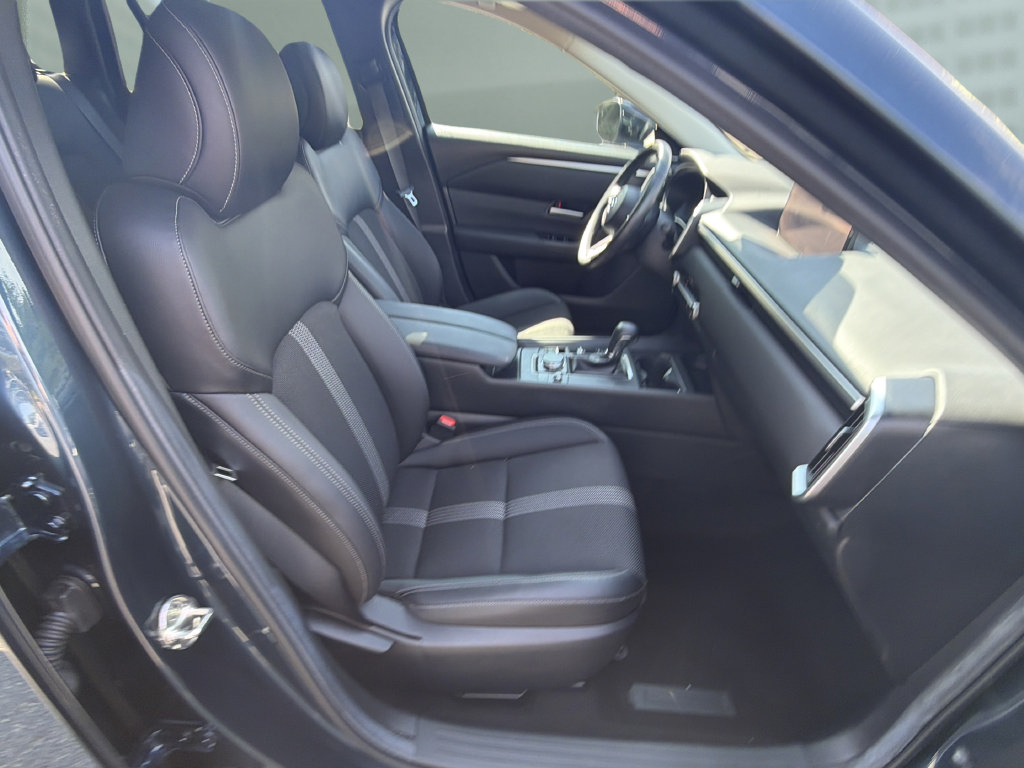 Certified 2024 MAZDA CX-50 AWD 2.5 S w/ Premium Package image 18