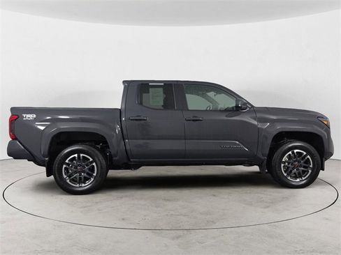 Used 2024 Toyota Tacoma TRD Sport image 5