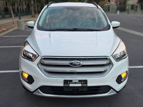 Used 2018 Ford Escape SE FWD image 32