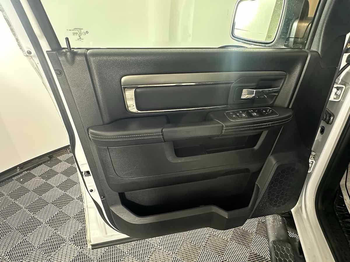 Used 2015 RAM 1500 Sport w/ Remote Start & Security Group AWD/4WD image 16