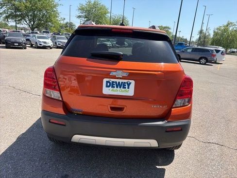 Used 2015 Chevrolet Trax LT w/ LT Plus Package FWD image 4