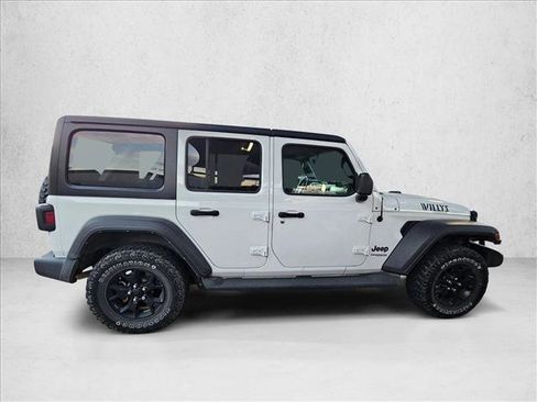 Used 2021 Jeep Wrangler Unlimited Willys image 4