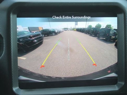 Used 2023 Jeep Wrangler Unlimited Rubicon 4xe AWD/4WD image 7