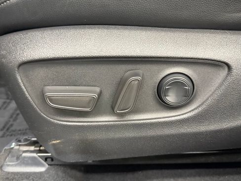 Used 2021 Toyota Highlander XSE AWD/4WD image 24