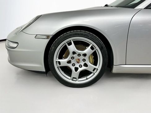Used 2006 Porsche 911 Carrera RWD image 17