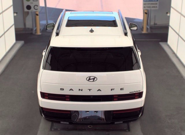 Used 2026 Hyundai Santa Fe Calligraphy AWD/4WD image 6