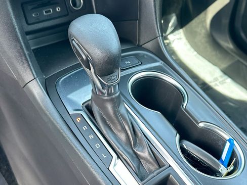 Used 2024 Chevrolet Equinox LT image 17