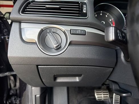 Used 2018 Volkswagen Passat 2.0T R-Line image 24