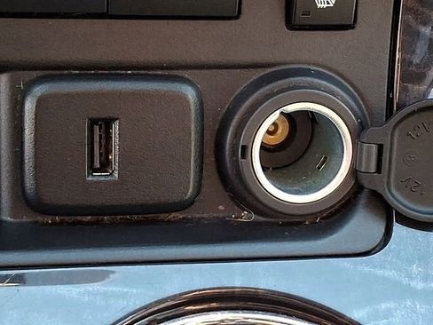 Used 2017 Buick Enclave Leather FWD image 23