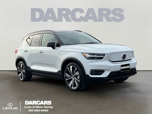 Used 2021 Volvo XC40 P8 Recharge w/ Advanced Package image 1