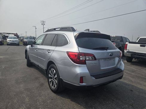 Used 2017 Subaru Outback 2.5i Limited image 10