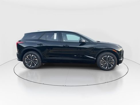New 2025 Chevrolet Blazer EV LT w/ Super Cruise Package AWD/4WD image 9