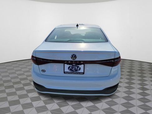 Used 2025 Volkswagen Jetta Sport FWD image 9