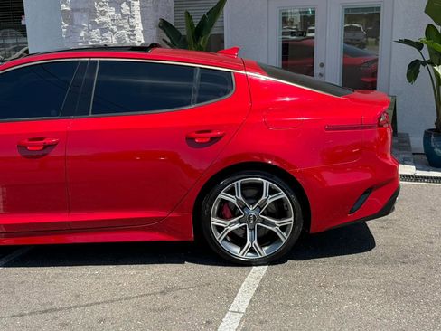 Used 2018 Kia Stinger GT2 image 11