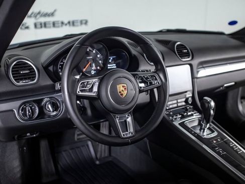 Used 2022 Porsche 718 Cayman RWD image 19
