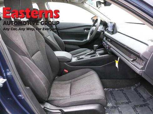 Used 2025 Honda Accord SE image 24