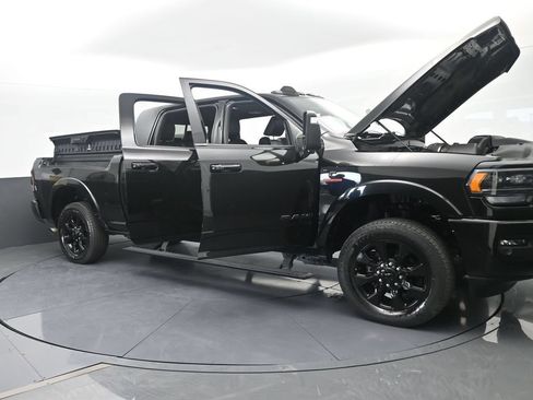 Used 2023 RAM 2500 Limited AWD/4WD image 89