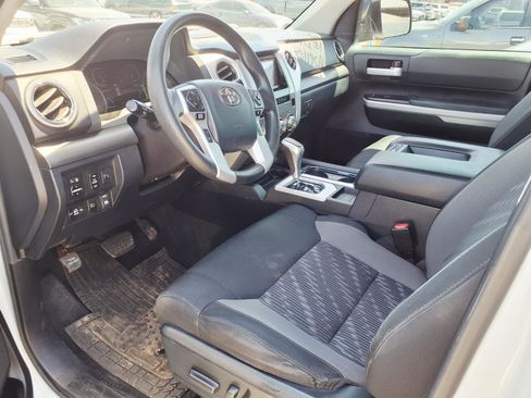 Used 2018 Toyota Tundra SR5 w/ TRD Off Road Package AWD/4WD image 4