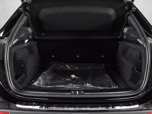 Certified 2026 Mercedes-Benz GLA 250 4MATIC image 6