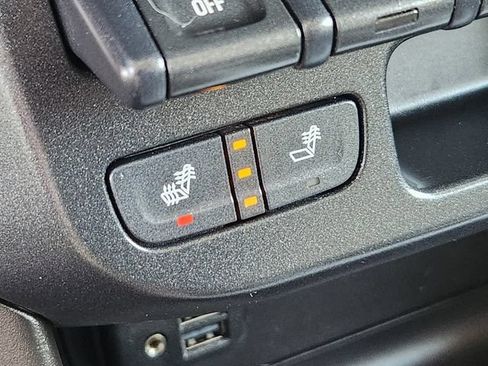 Used 2019 Chevrolet Colorado ZR2 w/ LPO, Power Package AWD/4WD image 24