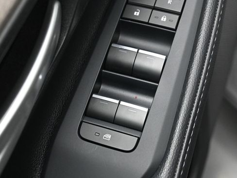 Certified 2026 Toyota Grand Highlander Platinum image 15