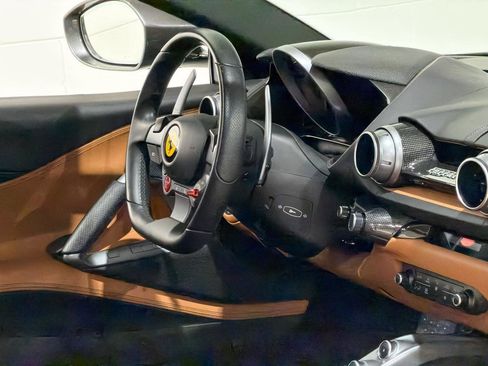 Used 2020 Ferrari 812 Superfast image 13