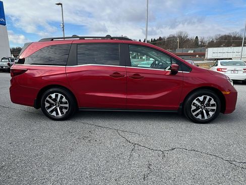 New 2026 Honda Odyssey EX-L image 3