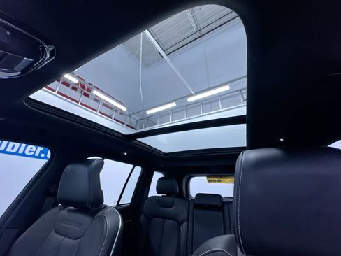 Used 2023 Jeep Grand Cherokee Overland w/ Advanced Protech Group III AWD/4WD image 48