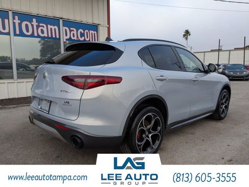 Used 2022 Alfa Romeo Stelvio Ti image 3