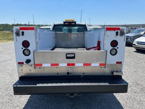 Used 2018 Ford F250 XL w/ Power Equipment Group RWD image 12