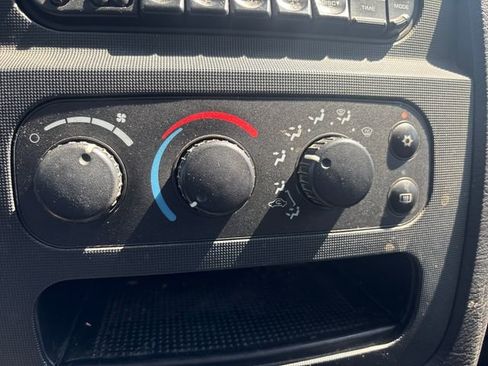 Used 2004 Dodge Ram 1500 Truck SLT AWD/4WD image 21