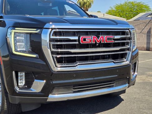 Used 2024 GMC Yukon SLT w/ SLT Premium Package AWD/4WD image 8
