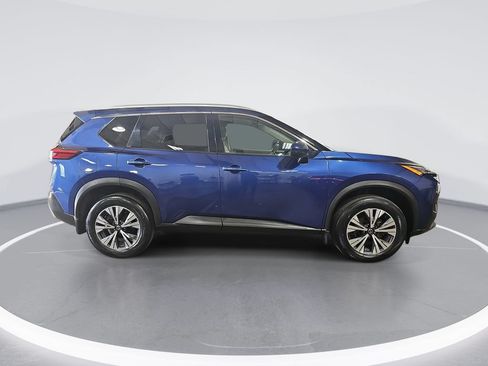 Used 2021 Nissan Rogue SV AWD/4WD image 2