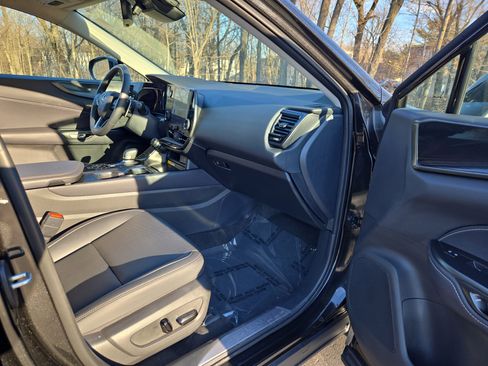 Used 2025 Lexus NX 350 AWD w/ Accessory Package (2T) image 23