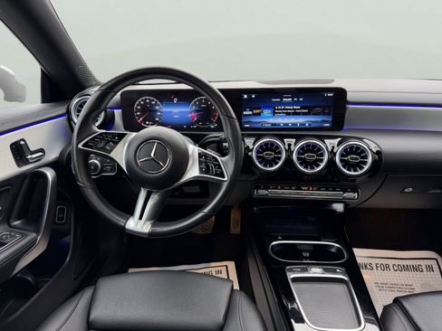 Used 2025 Mercedes-Benz CLA 250 4MATIC image 27