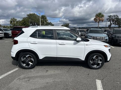 New 2026 Hyundai Venue SEL image 10