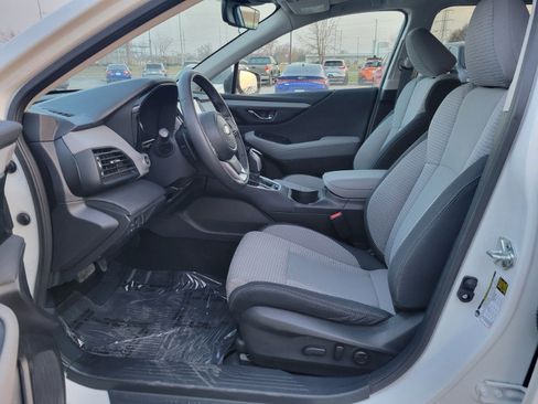 Used 2025 Subaru Outback Premium w/ Popular Package #1A image 13