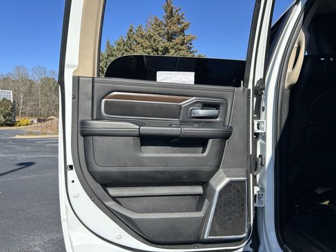 Used 2022 RAM 2500 Laramie image 62