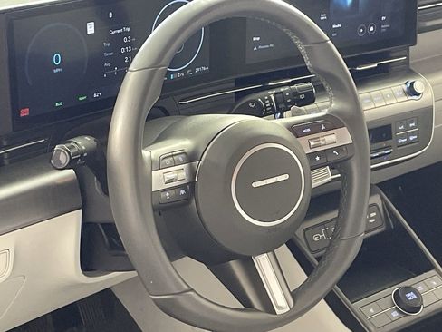 Used 2024 Hyundai Kona SEL image 12