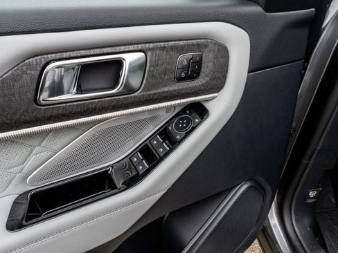 New 2026 Ford Explorer Platinum AWD/4WD image 30