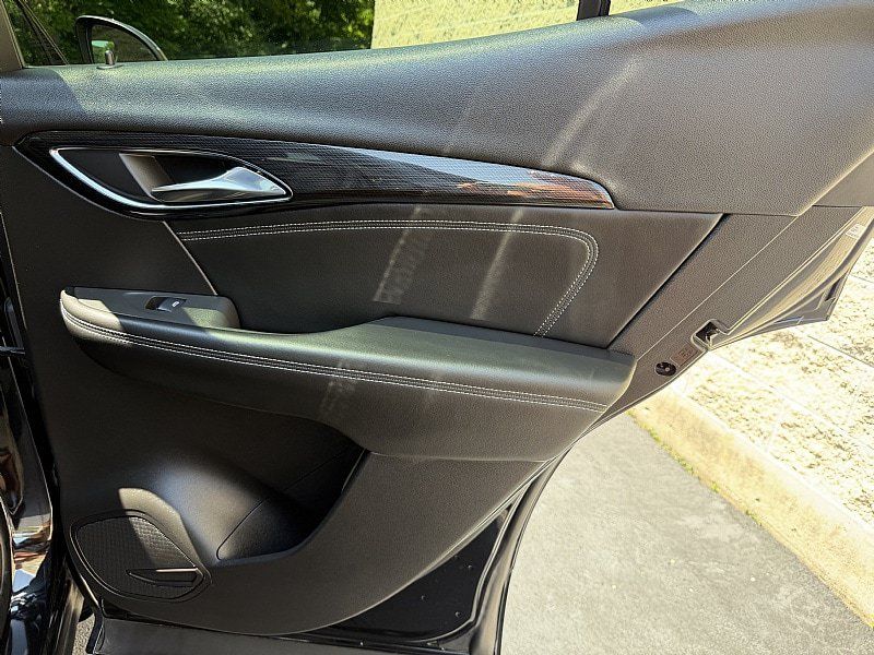 Used 2023 Buick Envision Preferred FWD image 27