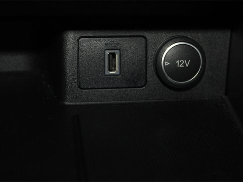 Used 2020 Ford Escape SE image 19