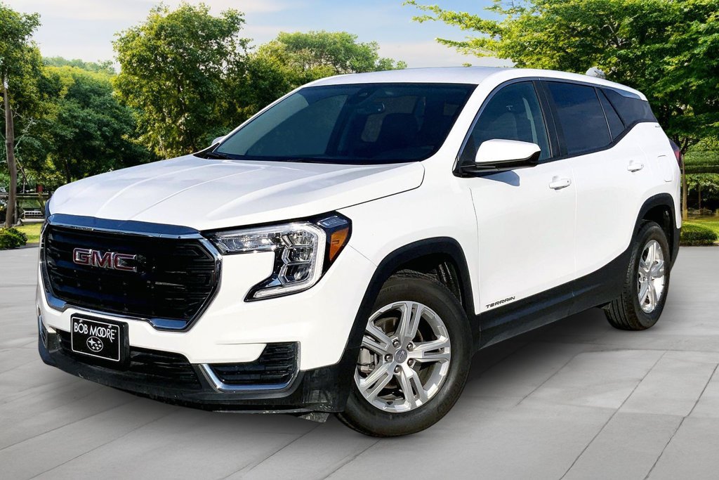 Used 2024 GMC Terrain SLE FWD image 1
