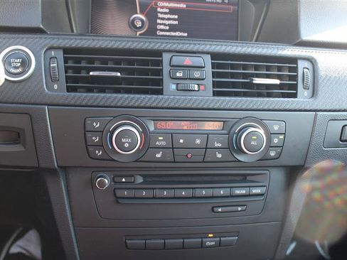 Used 2011 BMW M3 Coupe image 25