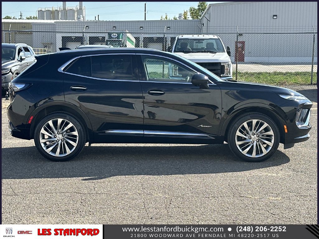 Used 2025 Buick Envision Avenir AWD/4WD image 7