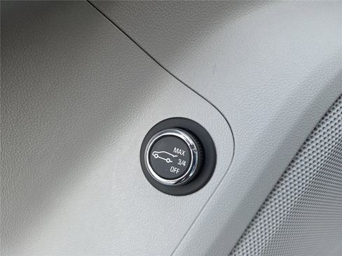 Used 2017 GMC Acadia SLT image 14