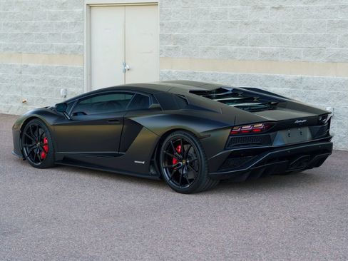 Used 2017 Lamborghini Aventador S AWD/4WD image 27